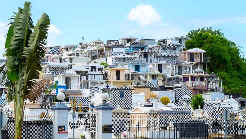 Le Cimetière de Morne-à-l'Eau