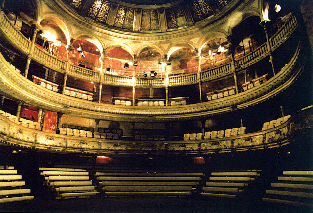 Le Théâtre des Bouffes du Nord